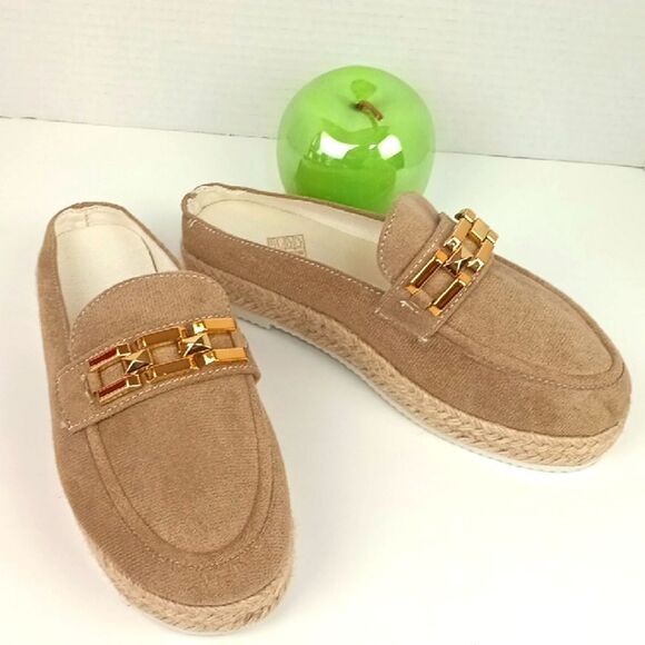 Women's Tan Slip On Faux Sued Loafers with Gold Chain Accent Sz 9 (40) - Picture 2 of 13